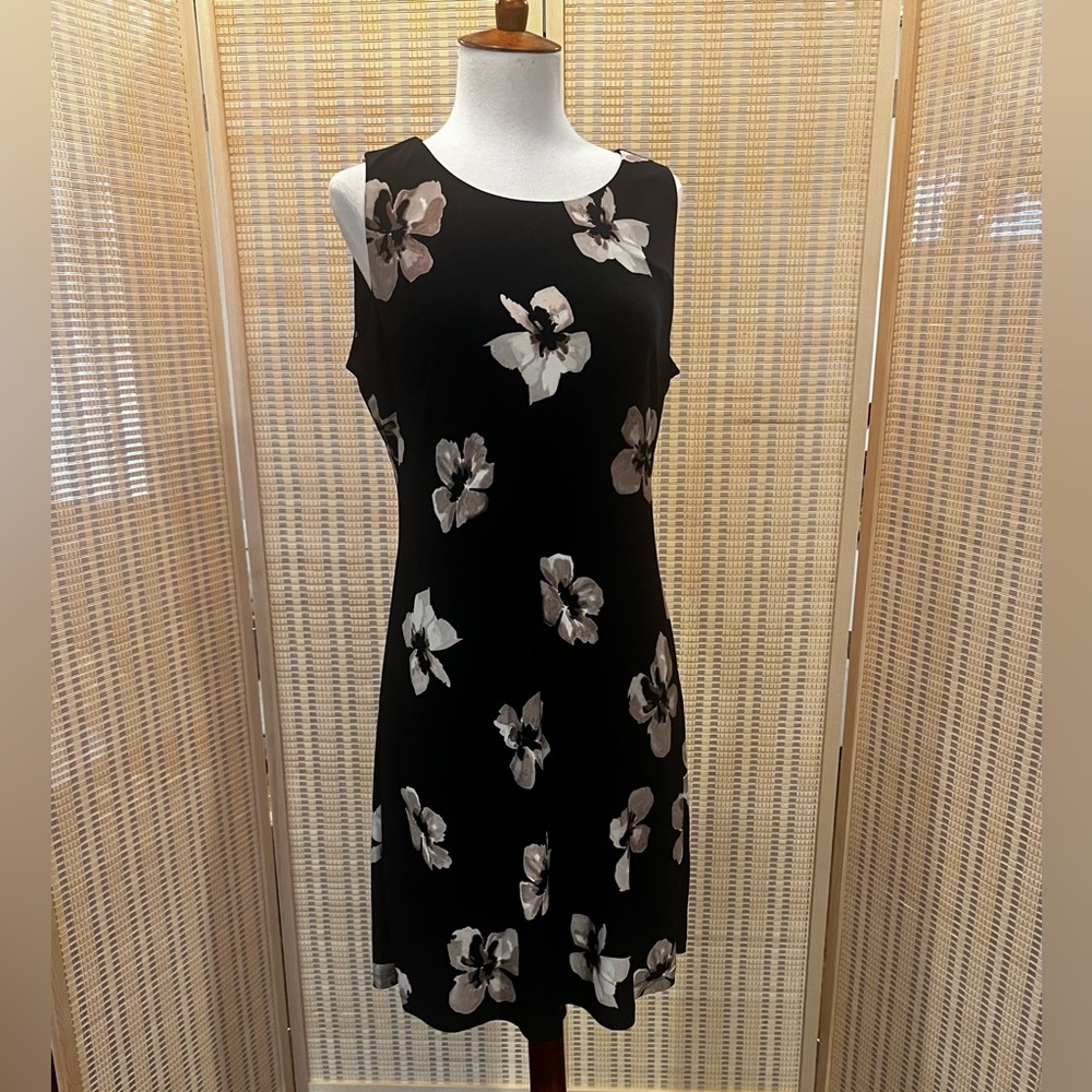 Tommy Hilfiger navy floral print slip dress size 6 classic vacation